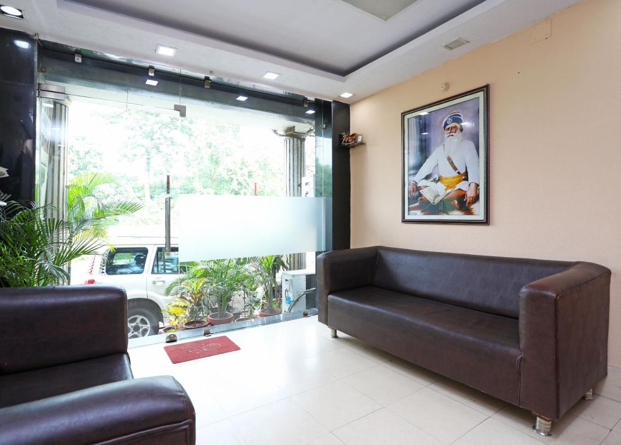 Collection O Greenpark Jamshedpur Extérieur photo
